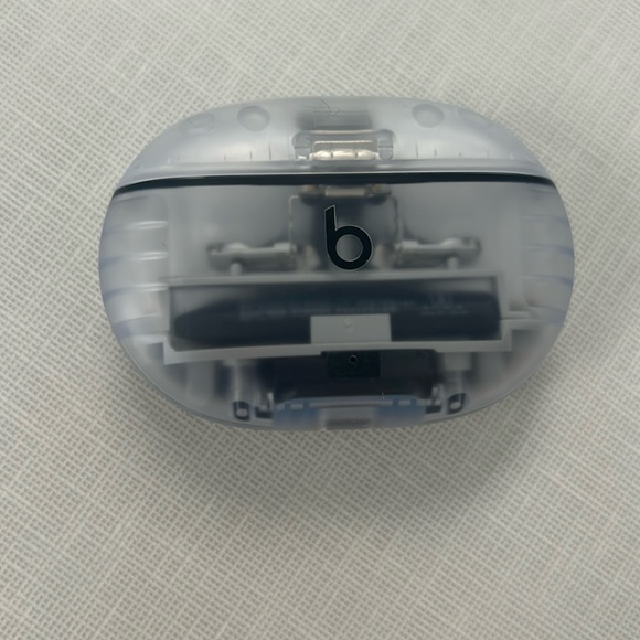 Beats Earbud Case